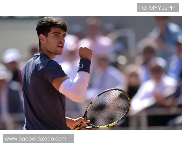 伊斯托明与张择激战正酣谁将赢得这场网球对决的胜利 伊斯托明与张择激战正酣谁将赢得这场网球对决的胜利