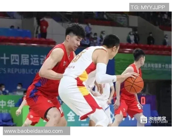 余嘉豪的成长之路与未来发展展望：从少年到青年奋斗的故事与启示