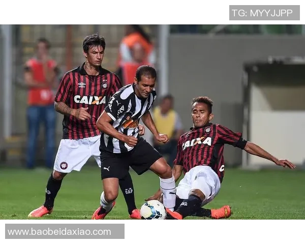 戈亚斯与克鲁塞罗激战正酣谁能在这场对决中笑到最后 戈亚斯与克鲁塞罗激战正酣谁能在这场对决中笑到最后