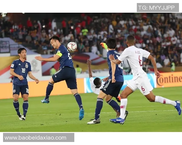 日本队与卡塔尔队上半场精彩对决回顾与分析 日本队与卡塔尔队上半场精彩对决回顾与分析