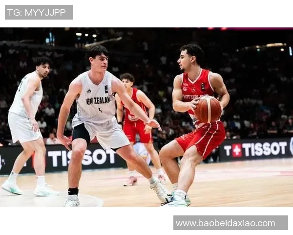 加拿大男篮对决南韩男篮激战正酣精彩瞬间不容错过 加拿大男篮对决南韩男篮激战正酣精彩瞬间不容错过